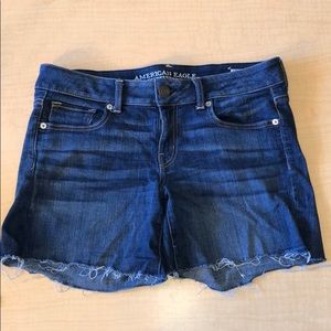 American eagle women’s denim shorts